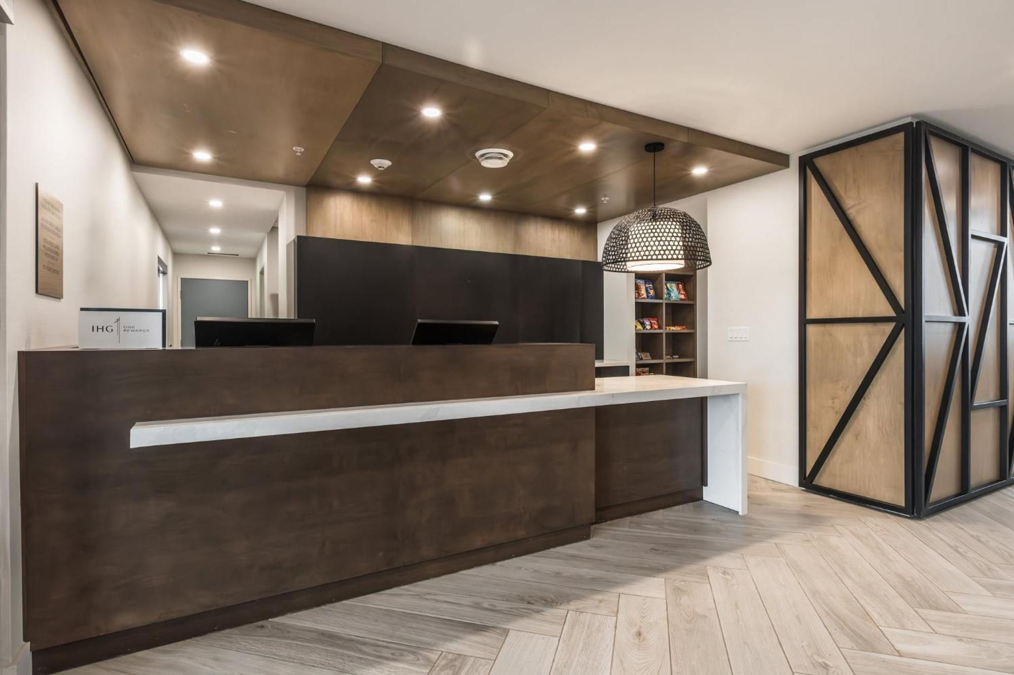 Staybridge Suites - Dawson Creek By Ihg 외부 사진